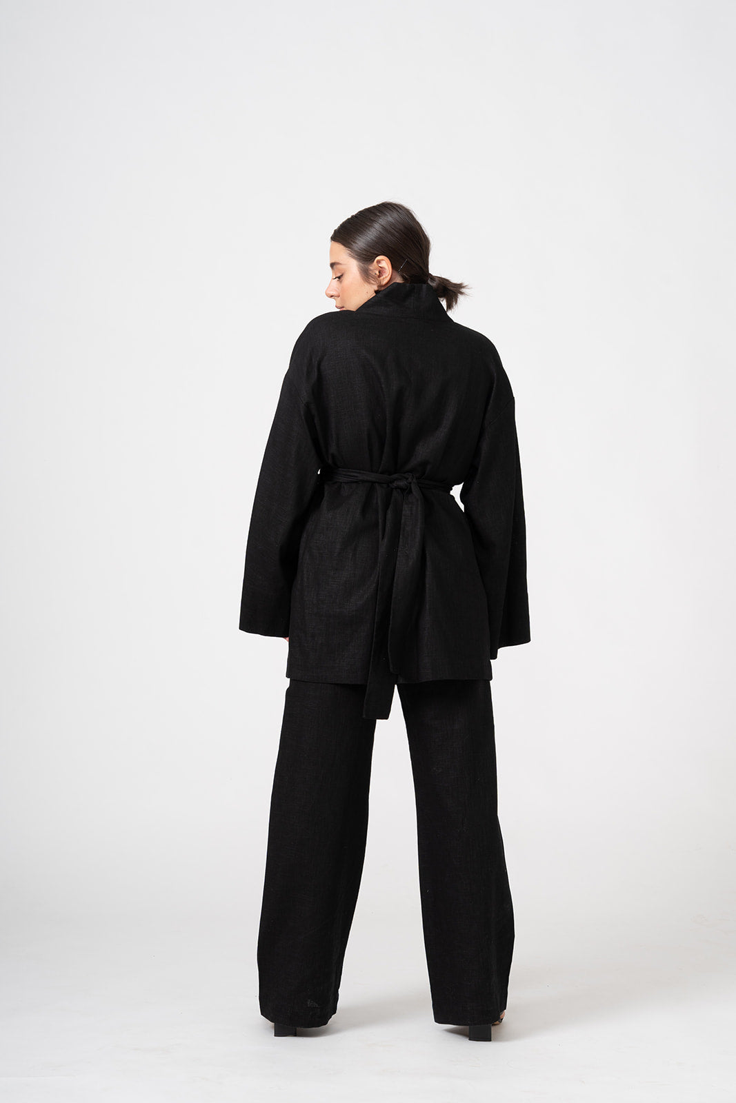 COAL LINEN KIMONO SUIT